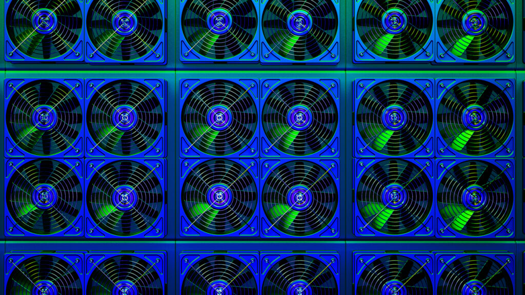 Publicly-Listed Bitcoin Miner Cleanspark’s Hashrate Exceeds 3 Exahash, Firm Records Daily Production High of 13.25 BTC