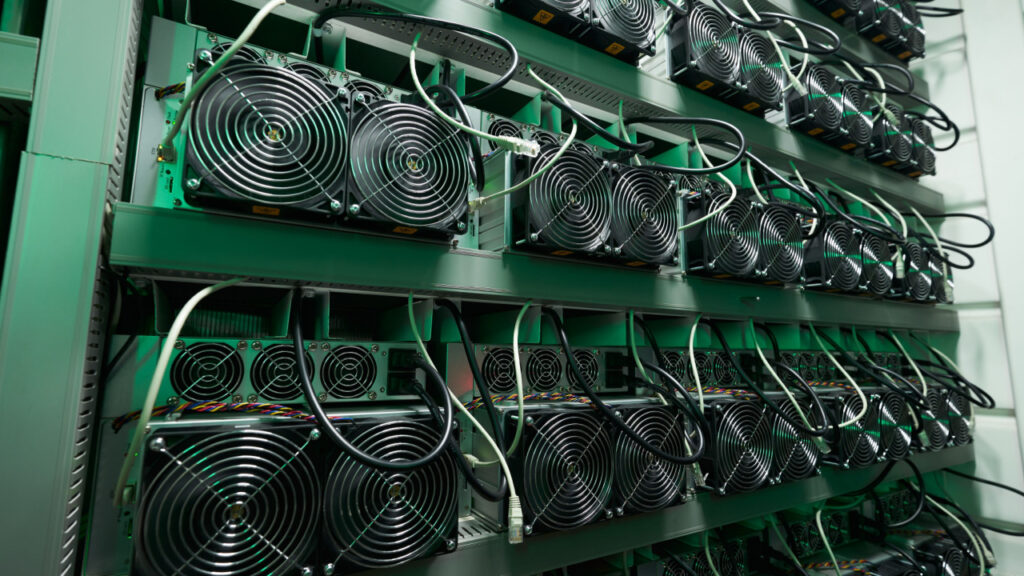 Solar-Powered Crypto Farm in Australia to Prove Bitcoin Mining Can Be Green