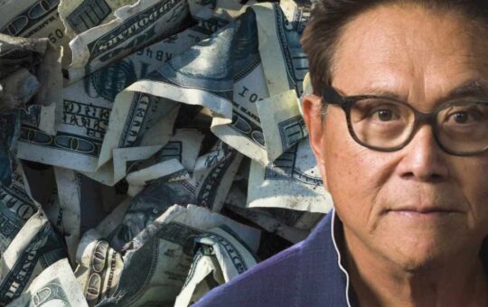 Robert Kiyosaki Says 'America Is Dying' — Warns of Hyperinflation, Death of US Dollar