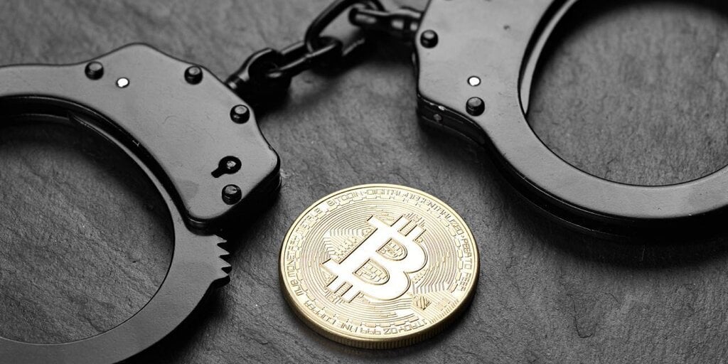 Canadian Teens Charged With Nabbing $4.2M in Bitcoin, Ethereum by Impersonating Coinbase Support