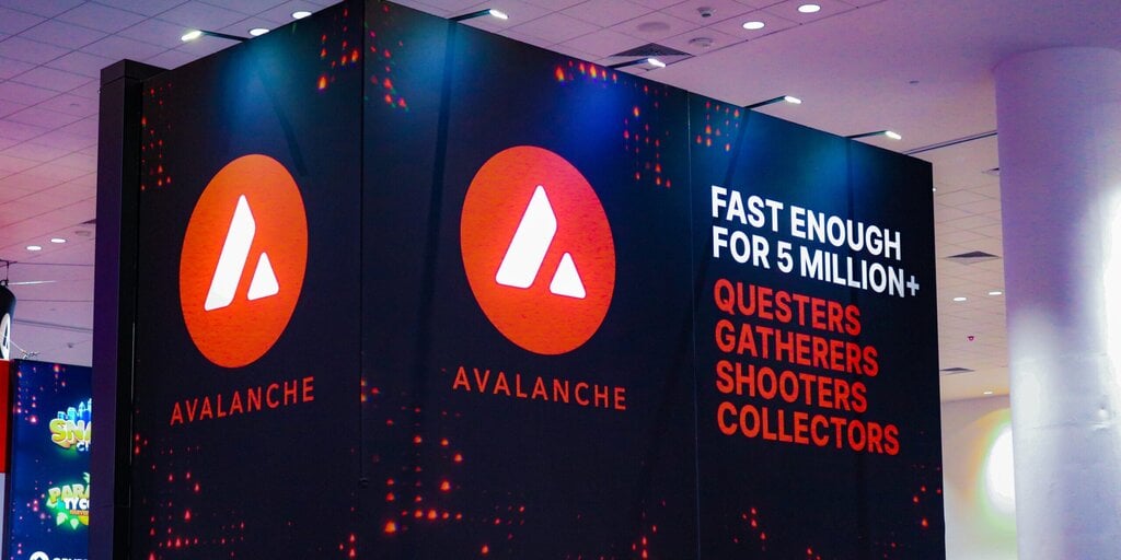 Avalanche Pumps 14% After JP Morgan Adoption, Bitcoin's ORDI Pops 16%