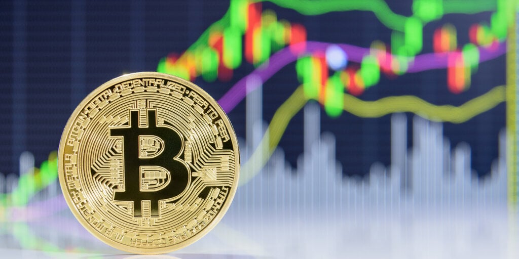 This Week in Coins: Bitcoin Dips, Ordinals Mania Continues, Solana Slows