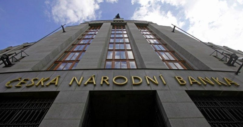 Czech Central Bank acquires $1M in Bitcoin, stablecoin, and tokenised deposit