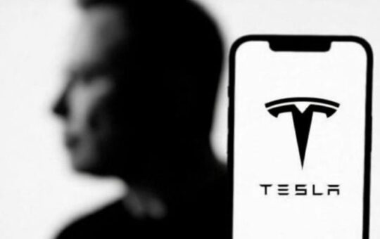 Elon Musk's net worth hits record $749B after legal win restores massive Tesla compensation